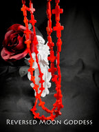 Howlite Gemstone Cross Necklace, Red Bead Strand, Layering Gothic Jewelry, Protective Talisman, Unisex Luck Charm, Y2K Spiritual Accessory