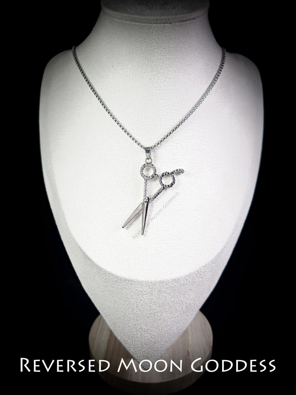 Gothic Scissors Pendant Necklace, Enchanted Titanium Steel Jewelry, Unisex Durable Pendant, Mysterious Statement Gift for All Occasions