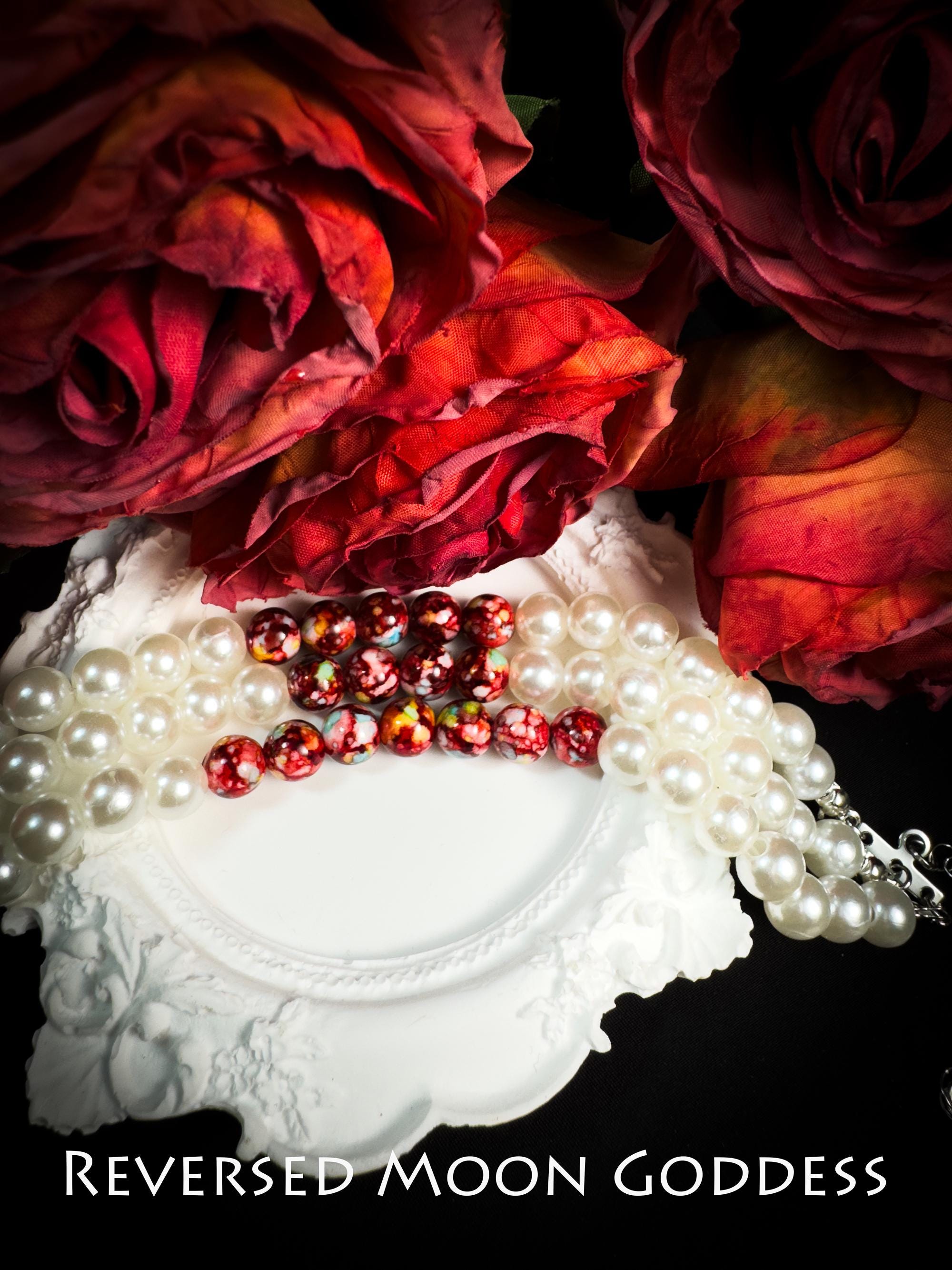 Gothic Blood Pearl Bracelet, Halloween Vampire Accessory, Red Tassel Chains, Dangling Pearls, Gothic Multi-Layer Bracelet