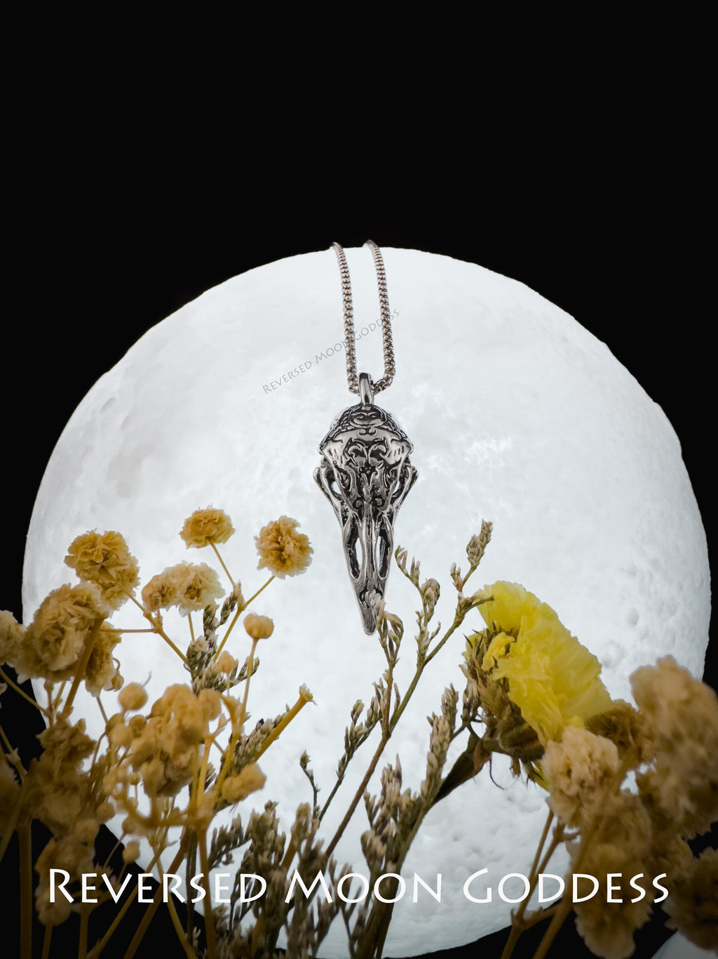 Raven Skull Necklace, Gothic Crow Skull Pendant, Dark Fantasy Bird Skull Jewelry for Alternative Punk Style, Memento Mori Gift for Gothic