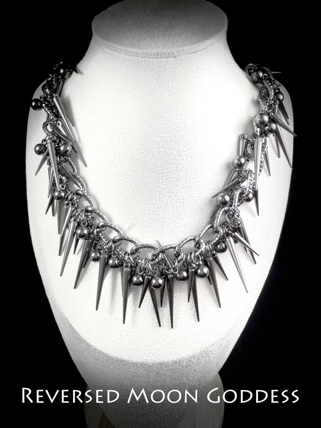 Punk Spike Chain Necklace: Y2K Gothic Rivet Accessory