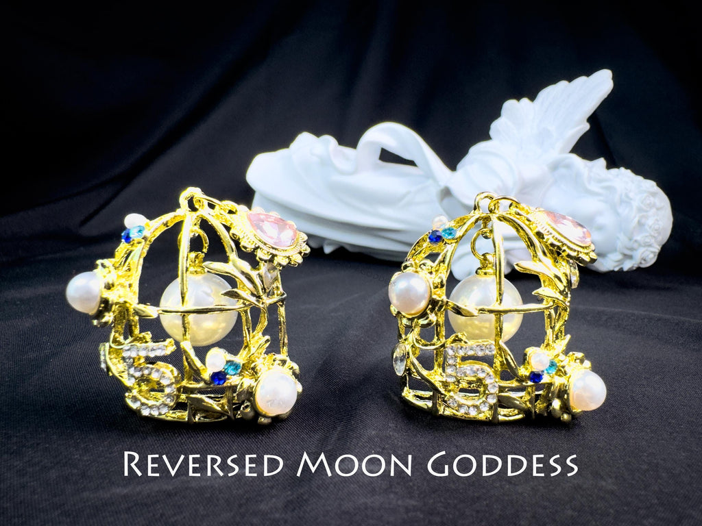 Vintage Gold Birdcage Earrings, Luxury Crystal Pearl Studs, Elegant Jewelry for Women, Unique Cage Design, Gift for Her, Statement Earrings
