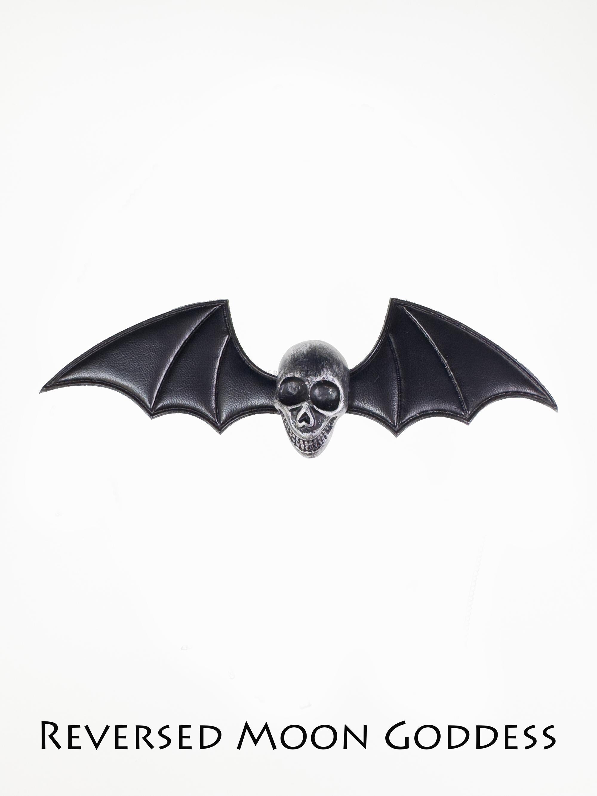 Gothic Skull & Bat Wing Hair Clips: Halloween Cosplay Barrettes - Set of 3