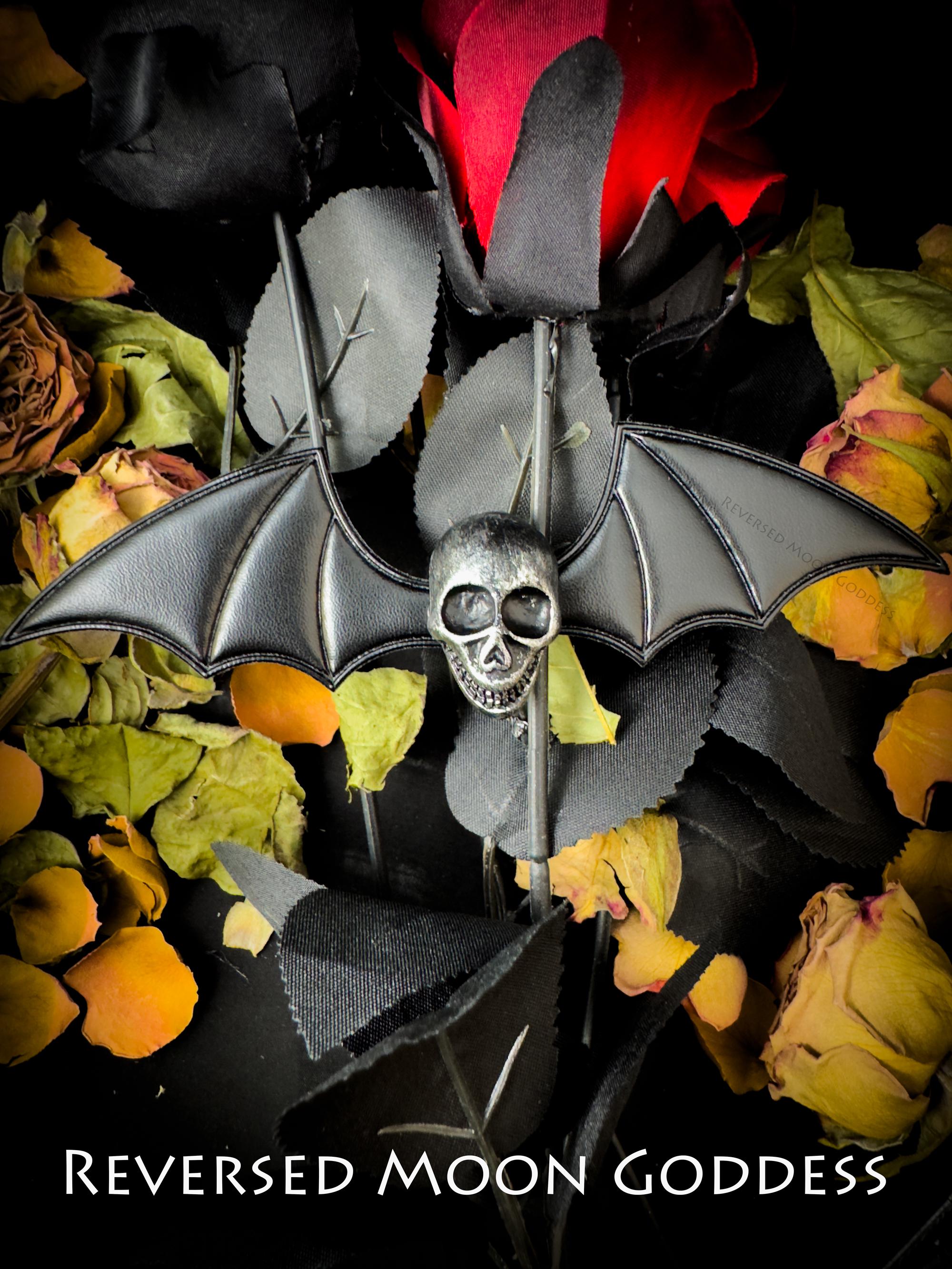 Gothic Skull & Bat Wing Hair Clips: Halloween Cosplay Barrettes - Set of 3