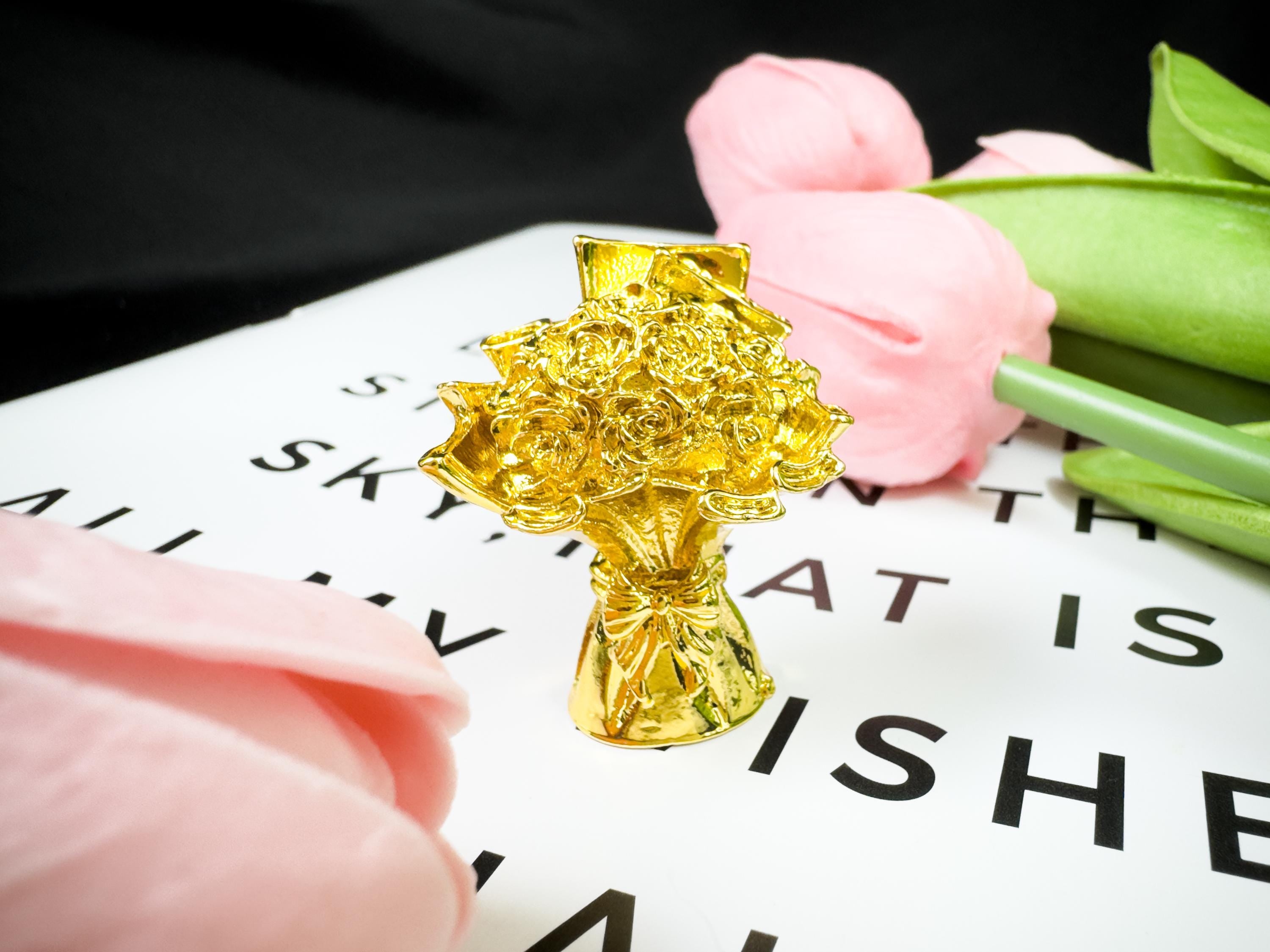 Handmade Gold-Plated Eternal Flower Ornament: Blooming Bouquet Keepsake